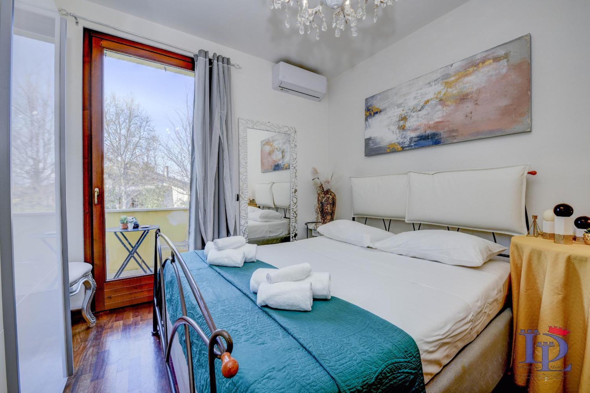 Desenzanoloft Official Partner Marriott Homes & Villas - Luxury Suite With Jacuzzi And Garden 데센자노델가르다 외부 사진