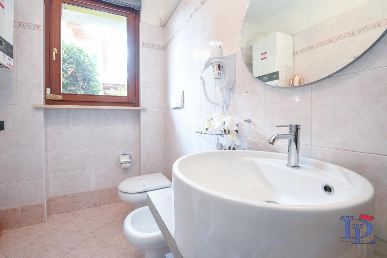 Desenzanoloft Official Partner Marriott Homes & Villas - Luxury Suite With Jacuzzi And Garden 데센자노델가르다 외부 사진